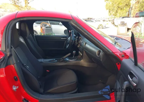 2010 Mazda Mx-5 Miata Touring z USA, uszkodzony, nr VIN JM1NC2FF4A0206704